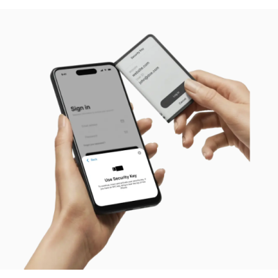 Ledger Stax硬件钱包 - 带触摸屏的加密货币冷钱包